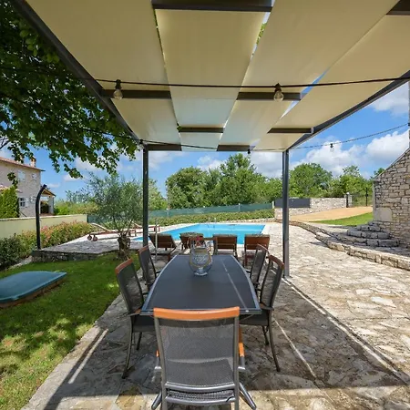 Rovo Villa Sveti Lovreč Pazenatički